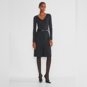 Aritzia | Contour V Neck Long Sleeve